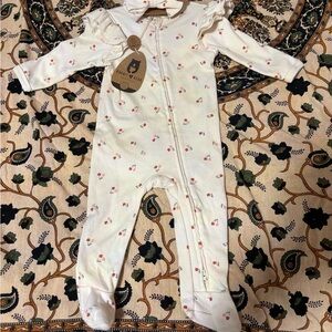 Brand new babygirl onesie 6-9 months